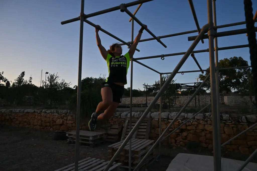 Fieldfitness monkeybars2